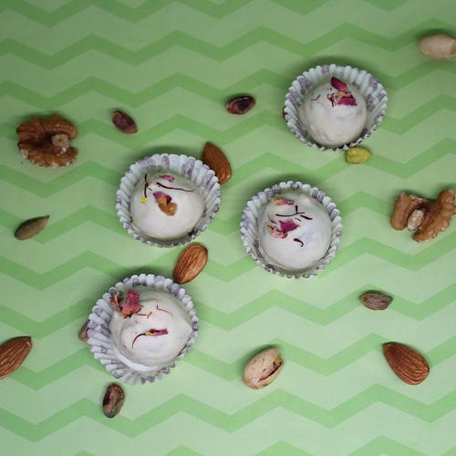 Milk Mawa 1 kg (Approx 40 pcs)