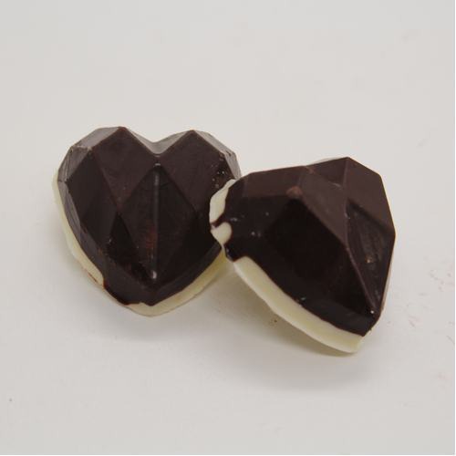 Black and White Chocolates 1kg (Approx 80 pcs)