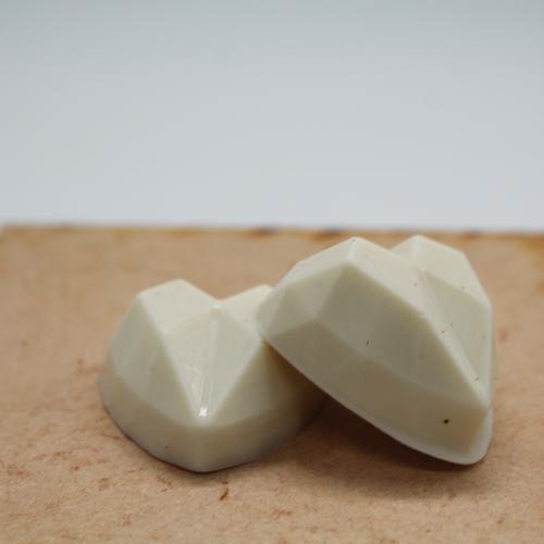 Plain White Chocolate 1kg (Approx 80 pcs)